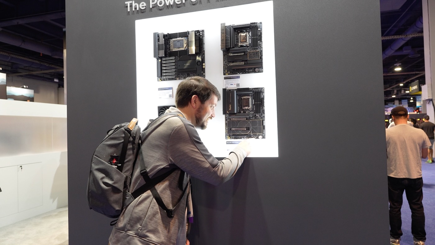 Jeff Geerling pointing to PPS in out on ASUS ProArt motherboard