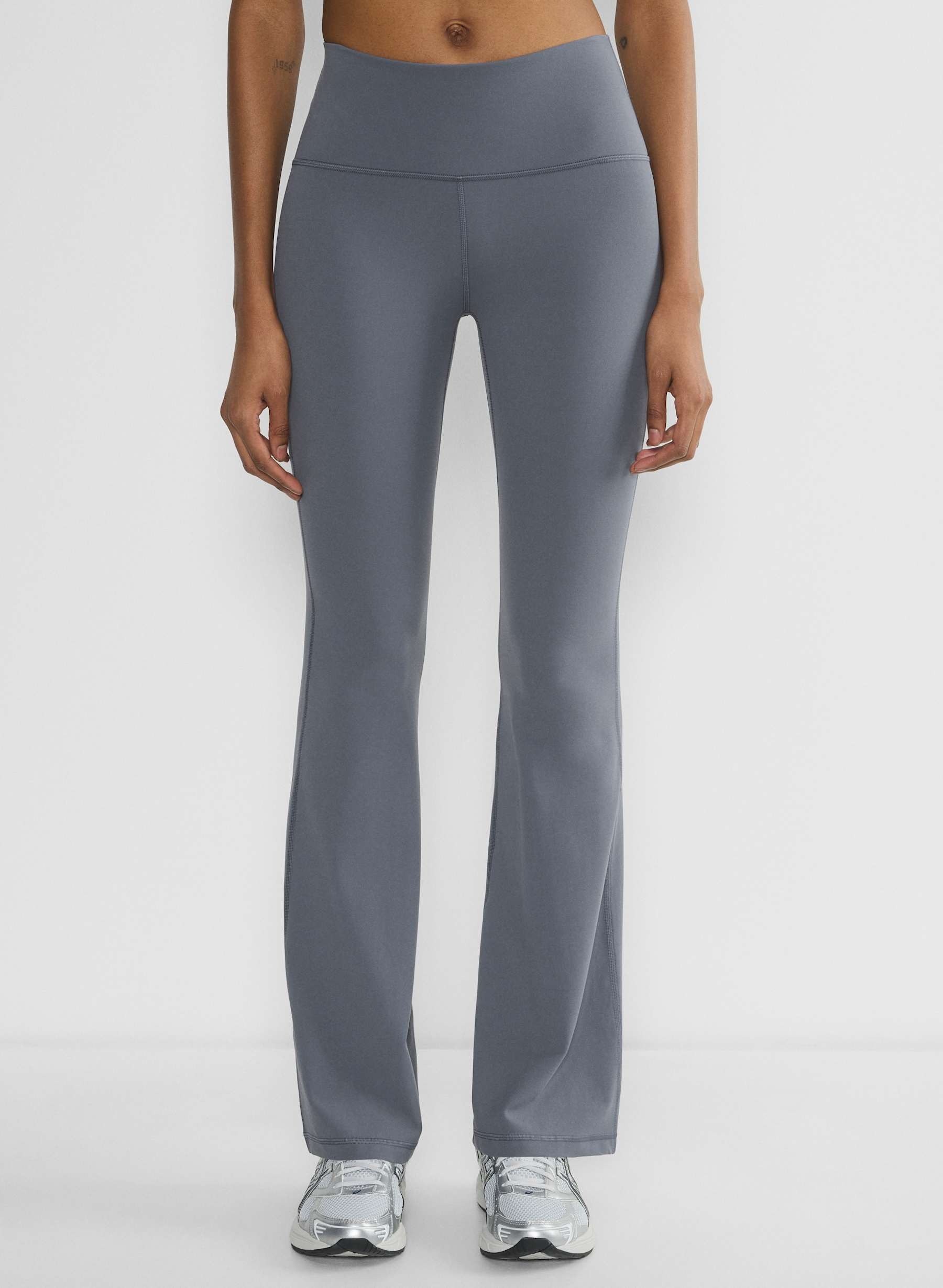 Butter New Cheeky Hi-Rise Flare 32