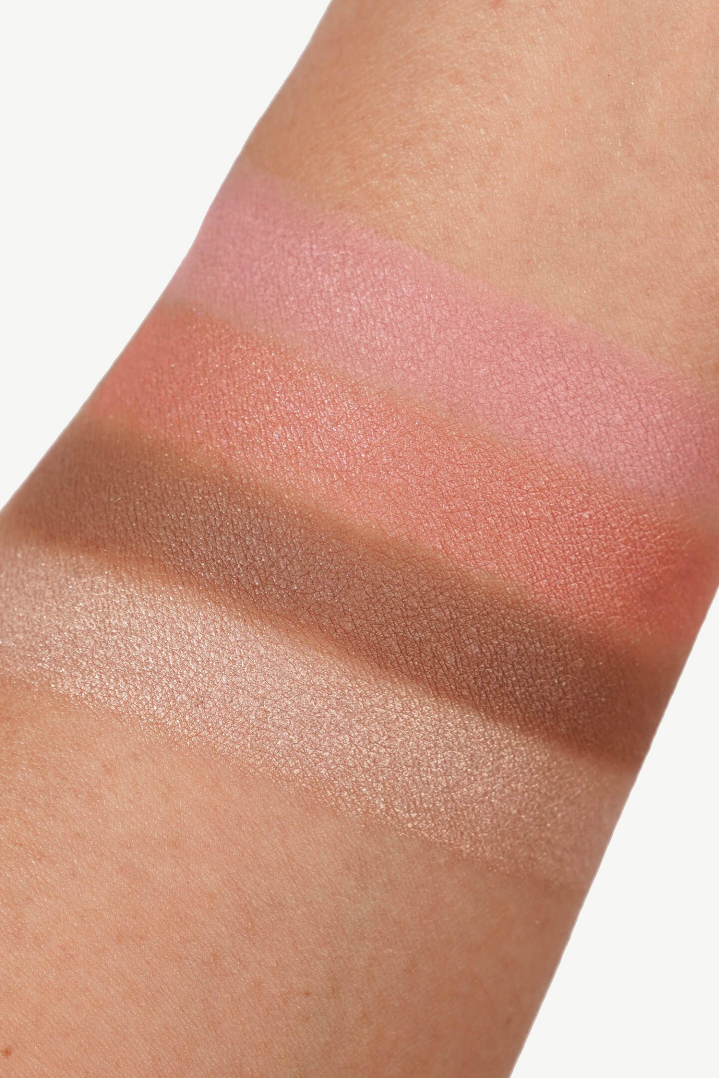 Chanel Les 4 Ombres Boutons 209 Boutons Mademoiselle