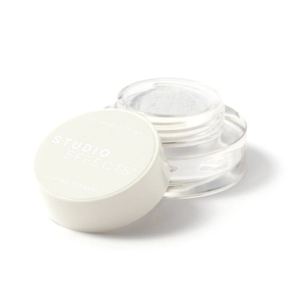 The GelBottle Inc. Studio Effects in Iced Chrome Pigment