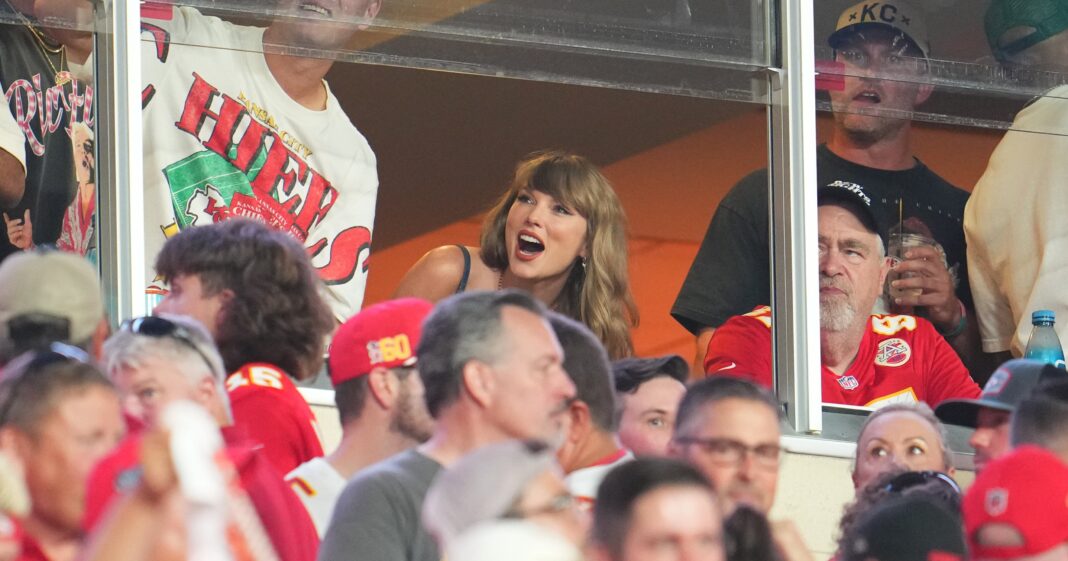 What-Is-Fanxiety-Face-How-Watching-Sports-Affects-Your-Skin.jpg